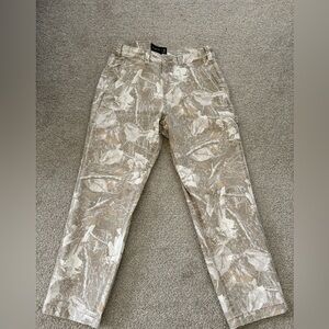 Light camo Abercrombie loose jean
